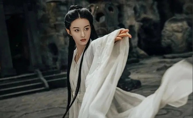 Tiểu Long Nữ học được Cửu Âm Chân Kinh từ đâu?
