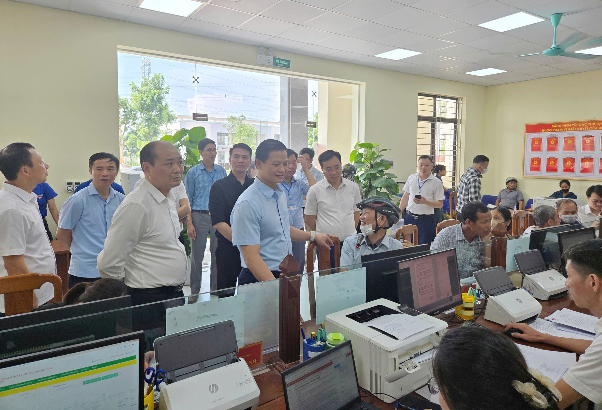 Chủ tịch UBND tỉnh Bắc Ninh Vương Quốc Tuấn muốn cán bộ, công chức, viên chức làm thêm ngoài giờ để phục vụ người dân