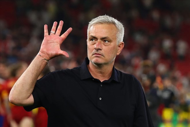 Jose-Mourinho-Roma-1