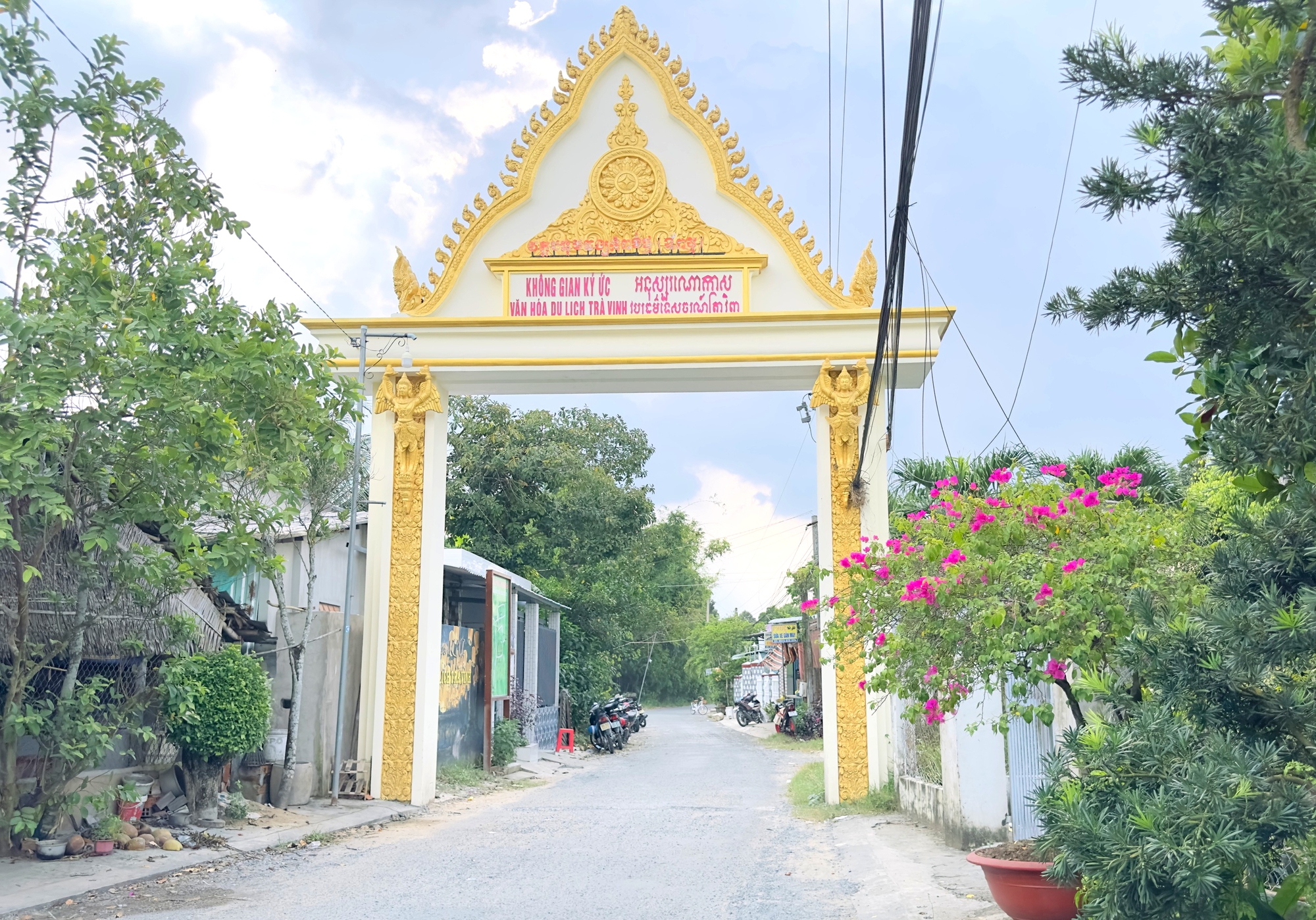  Làng Văn hóa du lịch Khmer xã Lương Hòa, huyện Châu Thành, tỉnh Trà Vinh. Ảnh: Huỳnh Xây