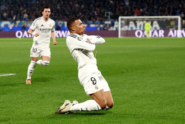  Mbappe ghi bàn mở tỉ số từ phút thứ 10