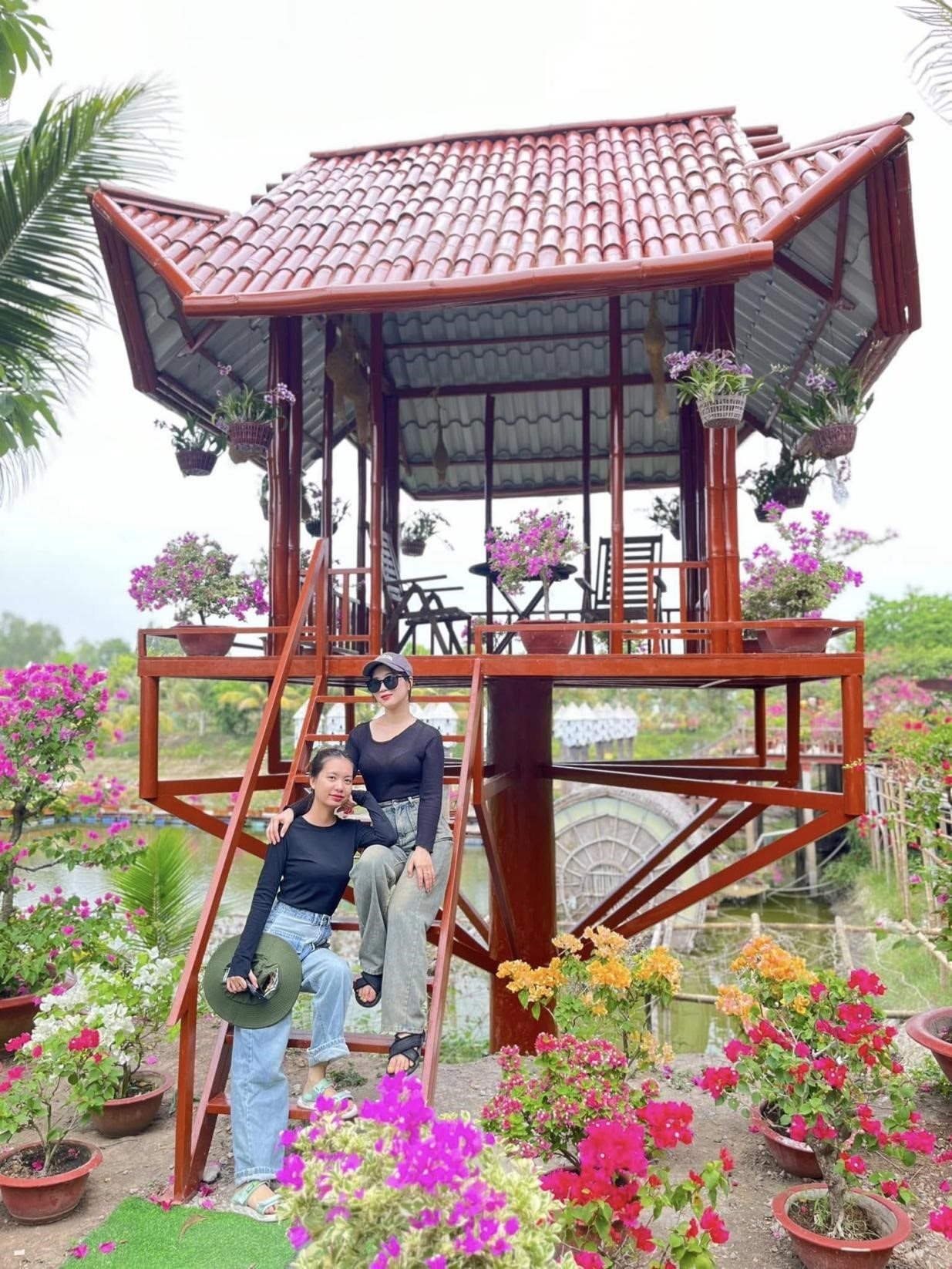 Du khách check-in mỏi tay với nhiều tiểu cảnh độc đáo