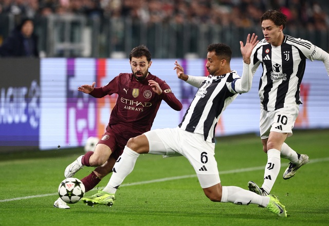 Bernardo Silva không thoát nổi sự đeo bám của 'cố nhân' Danilo