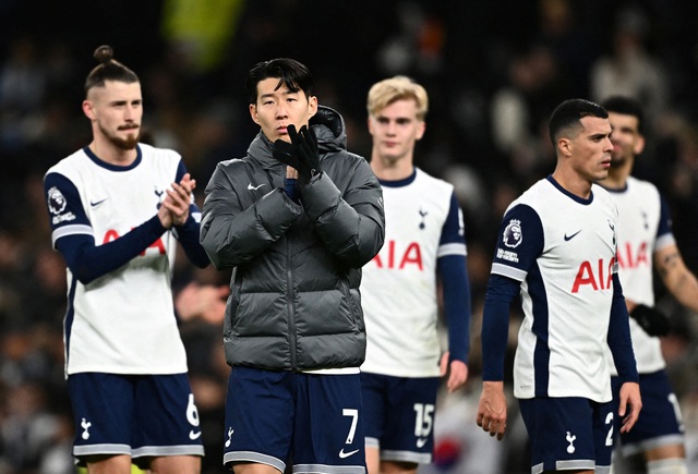  ... nhưng Tottenham vẫn thua đậm nhất từ đầu mùa