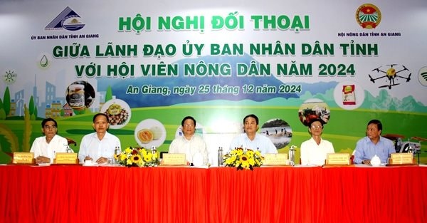  Ông Hồ Văn Mừng, Chủ tịch UBND tỉnh An Giang đã chủ trì Hội nghị đối thoại giữa thường trực UBND tỉnh với nông dân tỉnh năm 2024