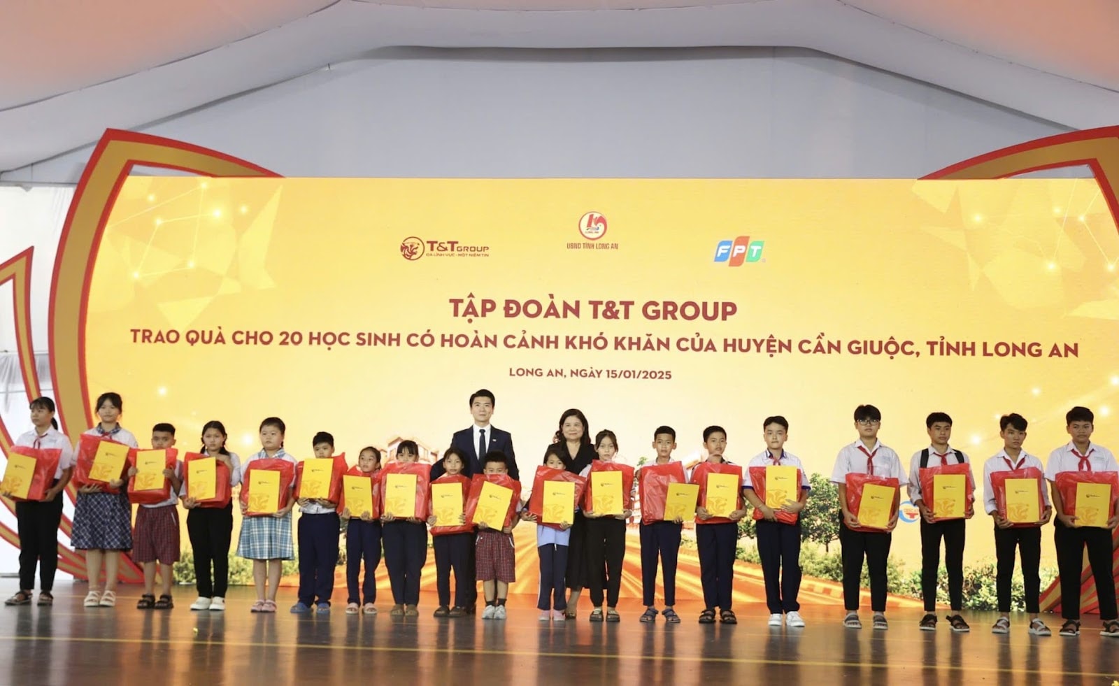  T&T Group luôn đồng hành cùng các địa phương trong công tác an sinh xã hội, trong đó có tỉnh Long An.