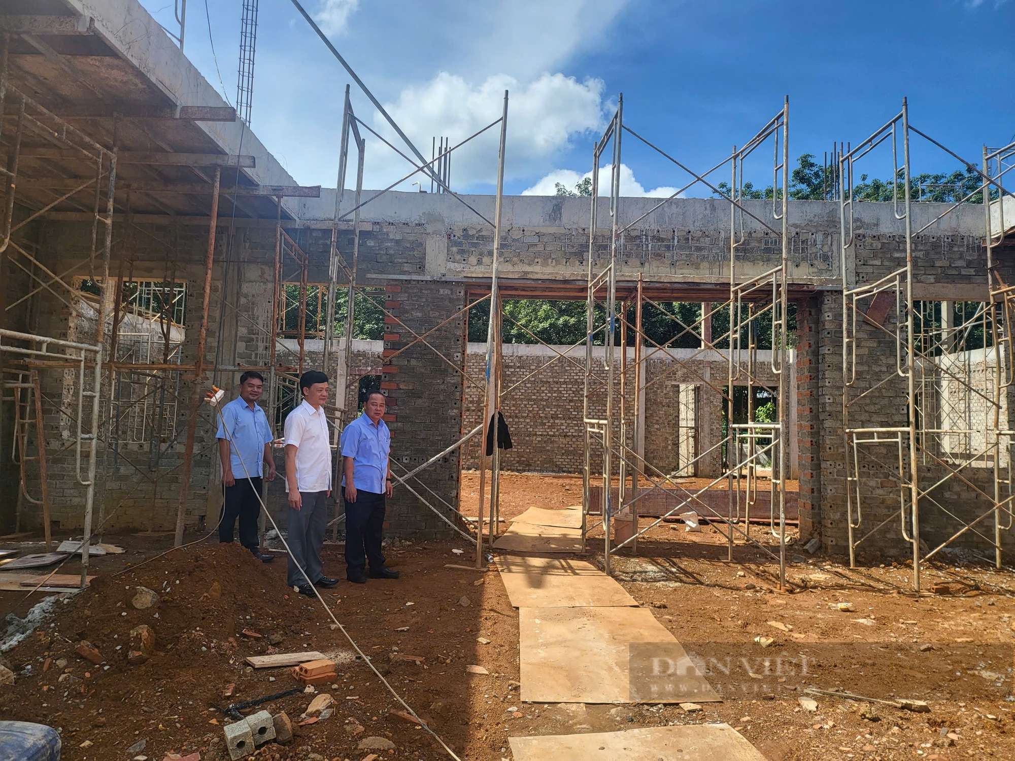 Trường học được xây dựng để đáp ứng một trong những tiêu chí công nhận xã NTM. Ảnh: Phú Riềng