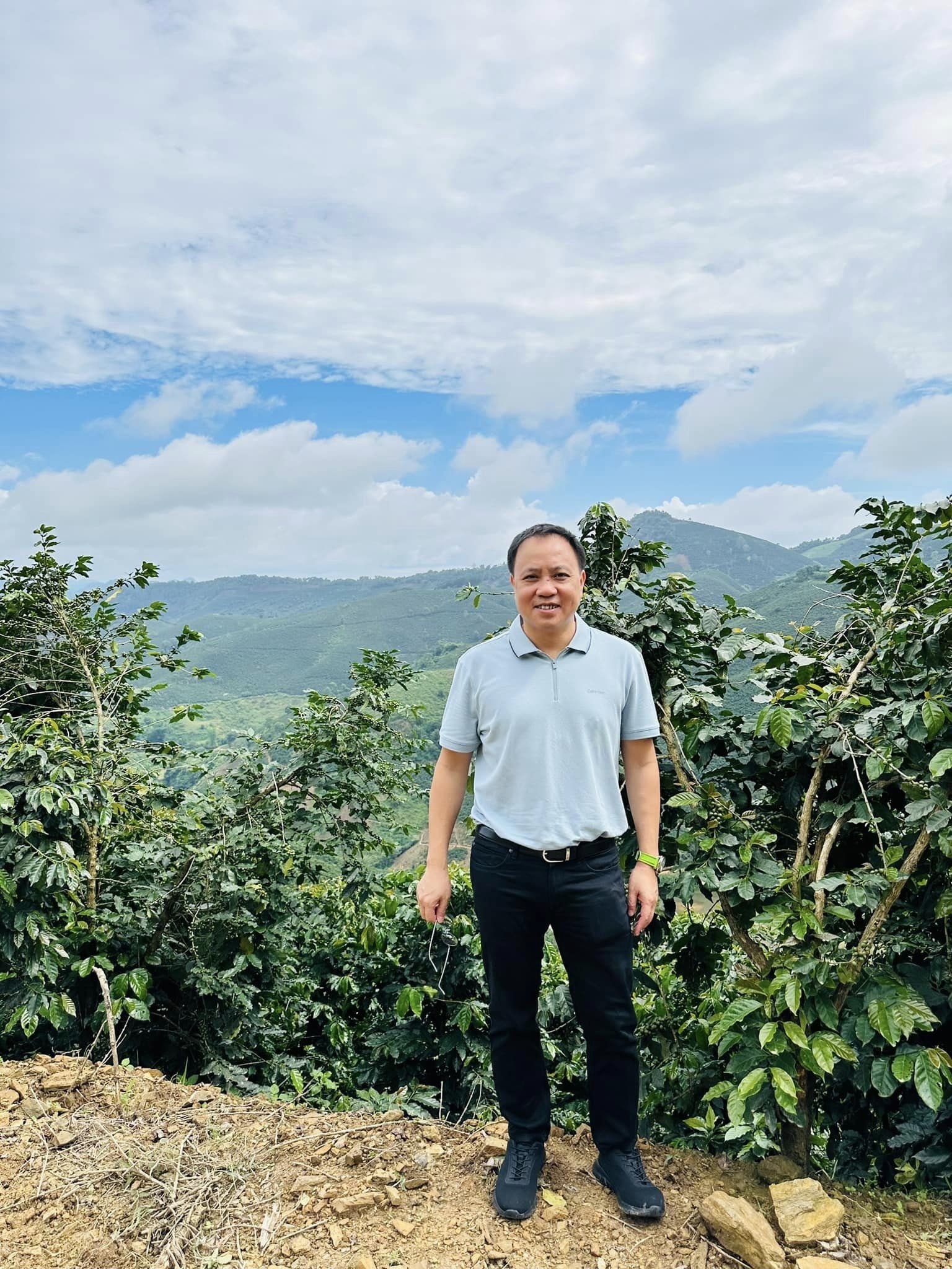  Công ty CP Phúc Sinh là đơn vị đầu tiên có vùng nguyên liệu cà phê Arabica đạt chứng nhận RA (Rainforest Alliance) tại Sơn La.