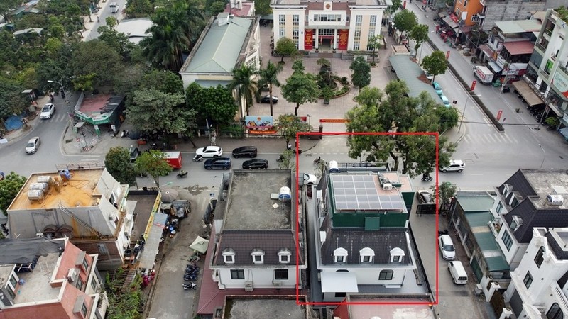 Công trình này bị phản ánh vi phạm TTXD, nằm đối diện UBND phường Đại Mỗ.