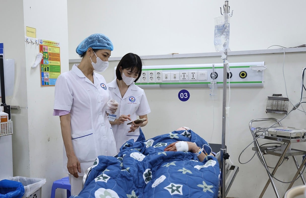 Các nạn nhân đang được tập trung cứu chữa ở bệnh viện.