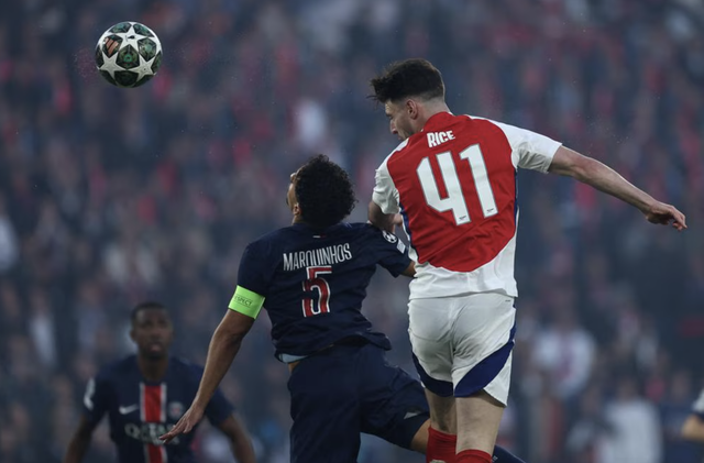 Declan Rice suýt ghi bàn mở tỉ số ở phút thứ 2