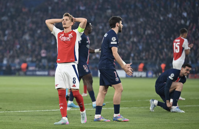 Martin Odegaard tiếc nuối sau cú sút bị thủ môn Donnarumma cản phá