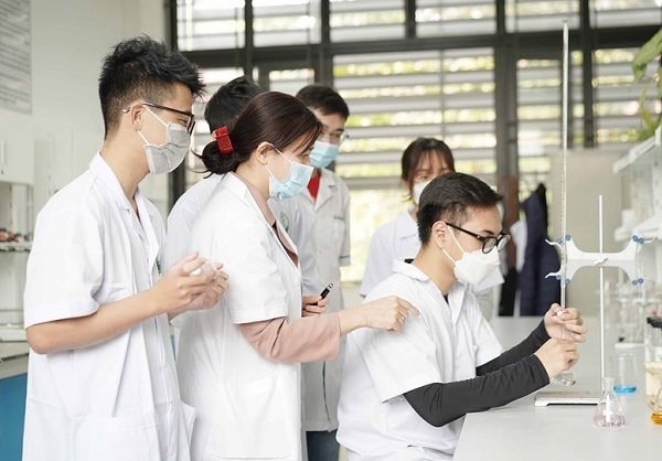 Đội ngũ trí thức khoa học và công nghệ phải là lực lượng tiên phong trong công cuộc đổi mới sáng tạo, chuyển đổi số quốc gia - Ảnh: IT