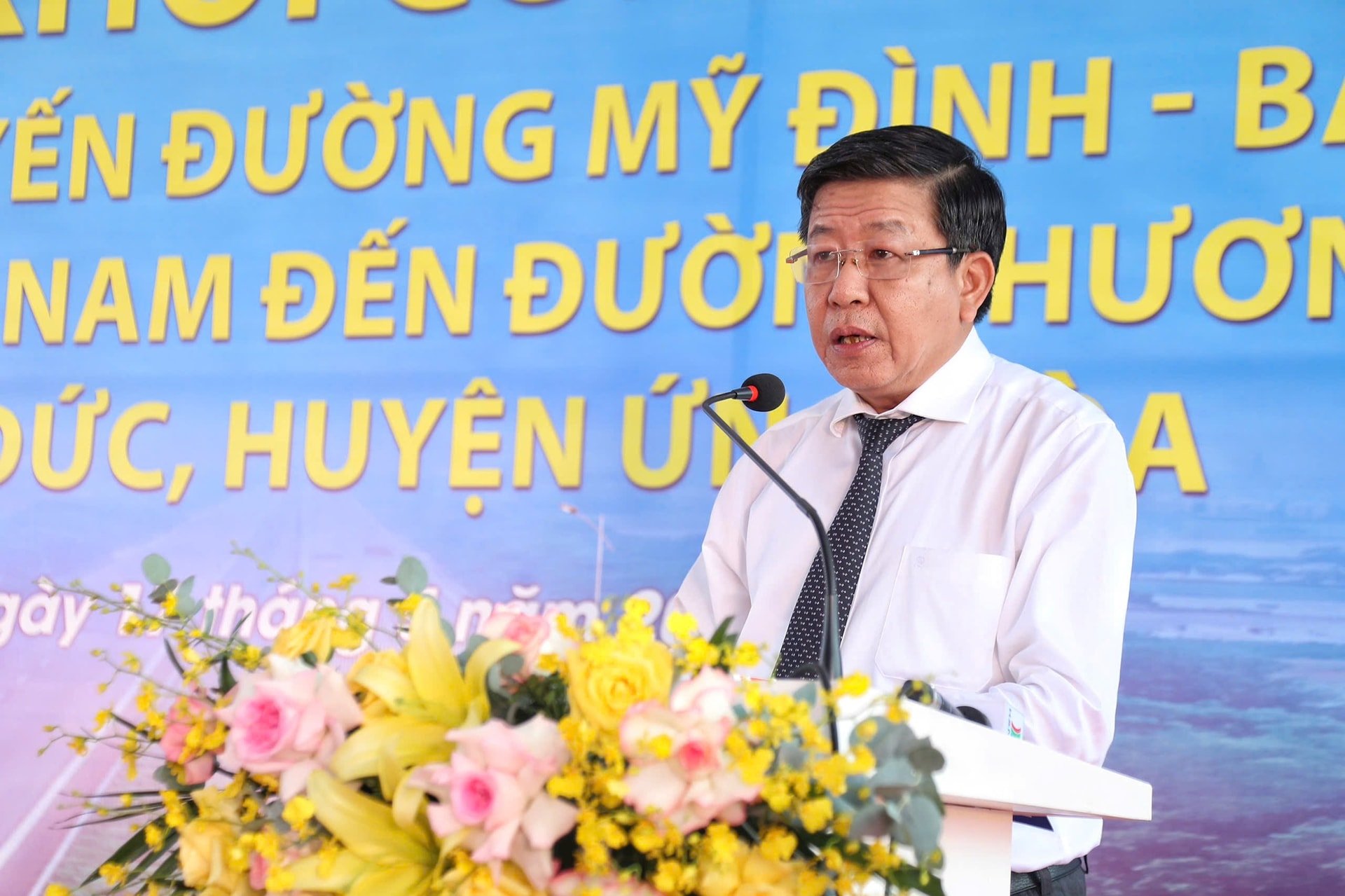 Phó Chủ tịch UBND thành phố Hà Nội Dương Đức Tuấn phát biểu tại lễ khởi công. Ảnh: Lê Khánh
