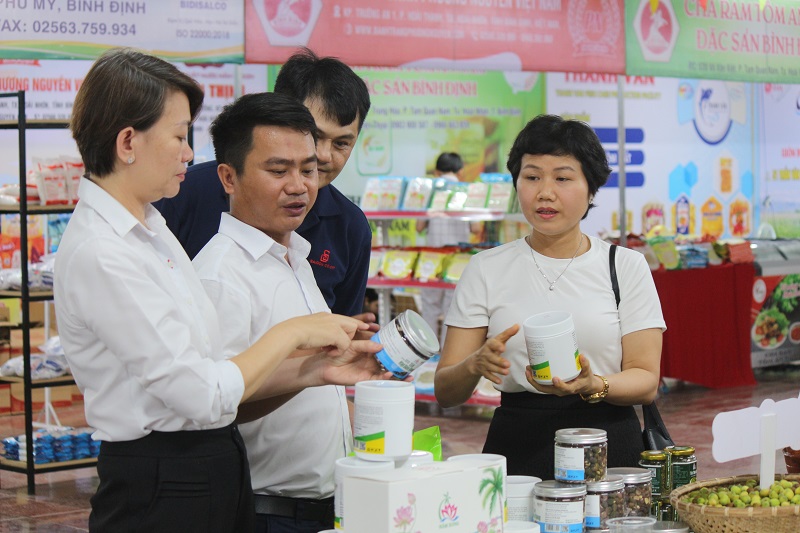 Tìm hiểu cặn kẽ về sản phẩm để tìm cơ hội hợp tác kinh doanh.