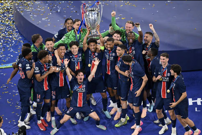Hơn nửa thế kỷ chờ đợi, PSG đăng quang ngôi vương châu Âu