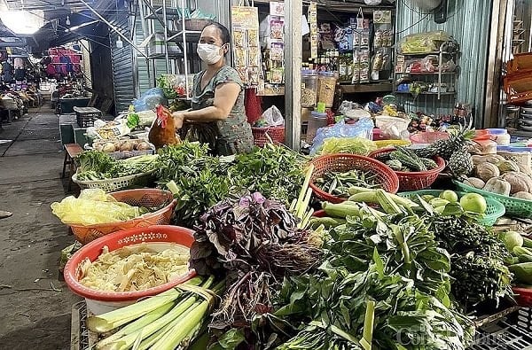 Chuyển đổi số sẽ giúp tiểu thương nắm bắt nhanh chóng các xu hướng tiêu dùng, từ đó đưa ra quyết định kinh doanh hợp lý - Ảnh: IT