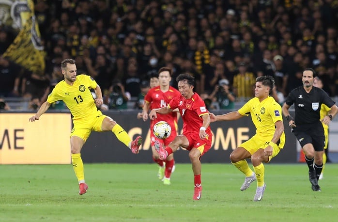 Tuyển Việt Nam thua đậm 0-4 trước Malaysia tối ngày 10-6