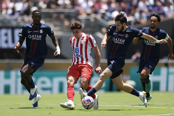 Julian Alvarez không thể xoay chuyển thời cơ cho Atletico Madrid