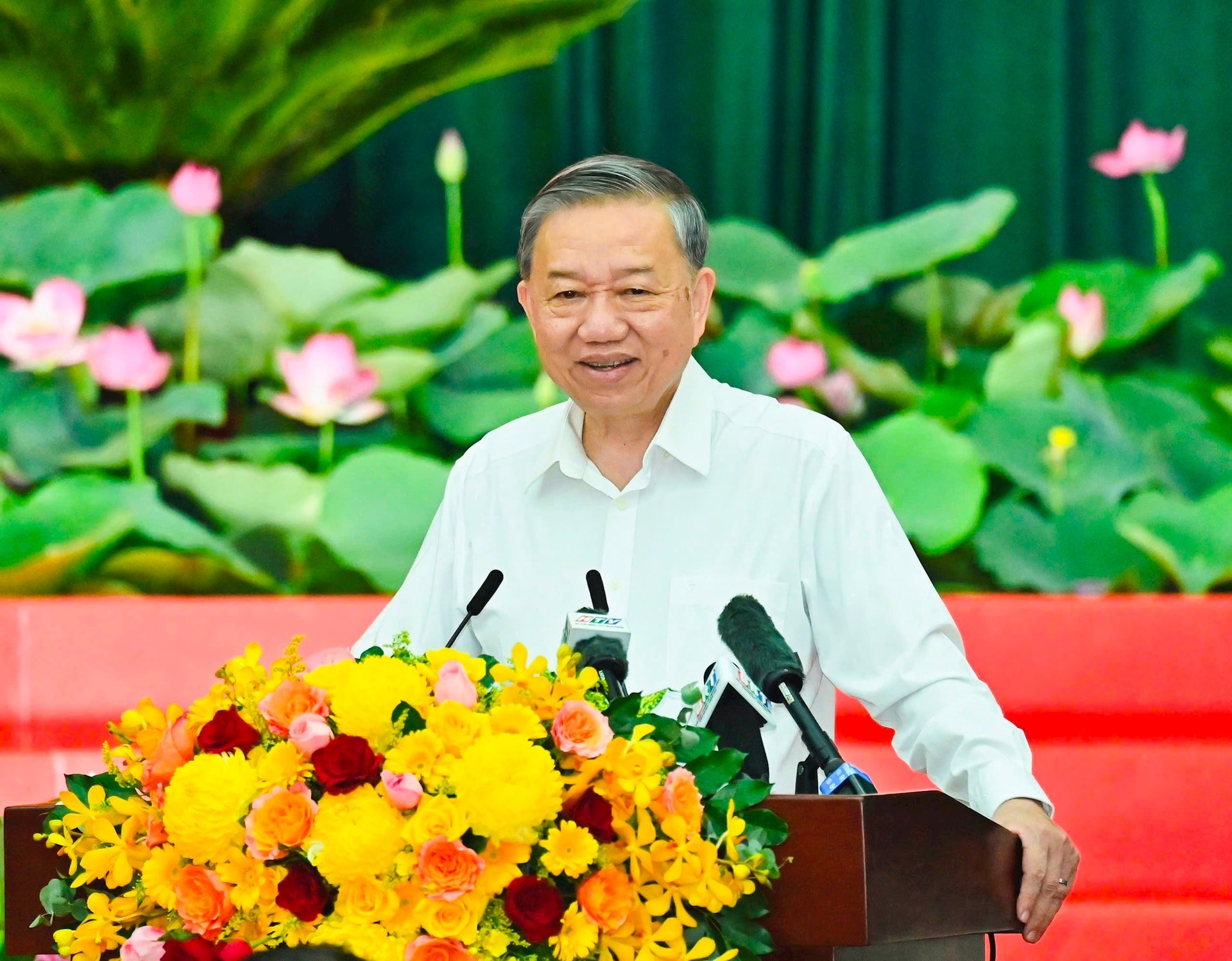 Phát biểu chỉ đạo tại buổi làm việc, Tổng Bí thư Tô Lâm nhấn mạnh, sự phát triển của thành phố Hồ Chí Minh là vô cùng quan trọng đối với khát vọng Việt Nam hùng cường vào năm 2045. Ảnh: Việt Dũng