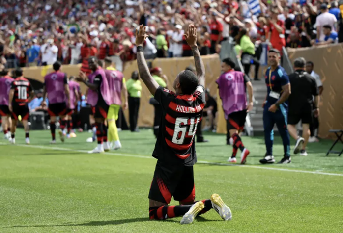 Wallace Yan ấn định chiến thắng 3-1 cho Flamengo