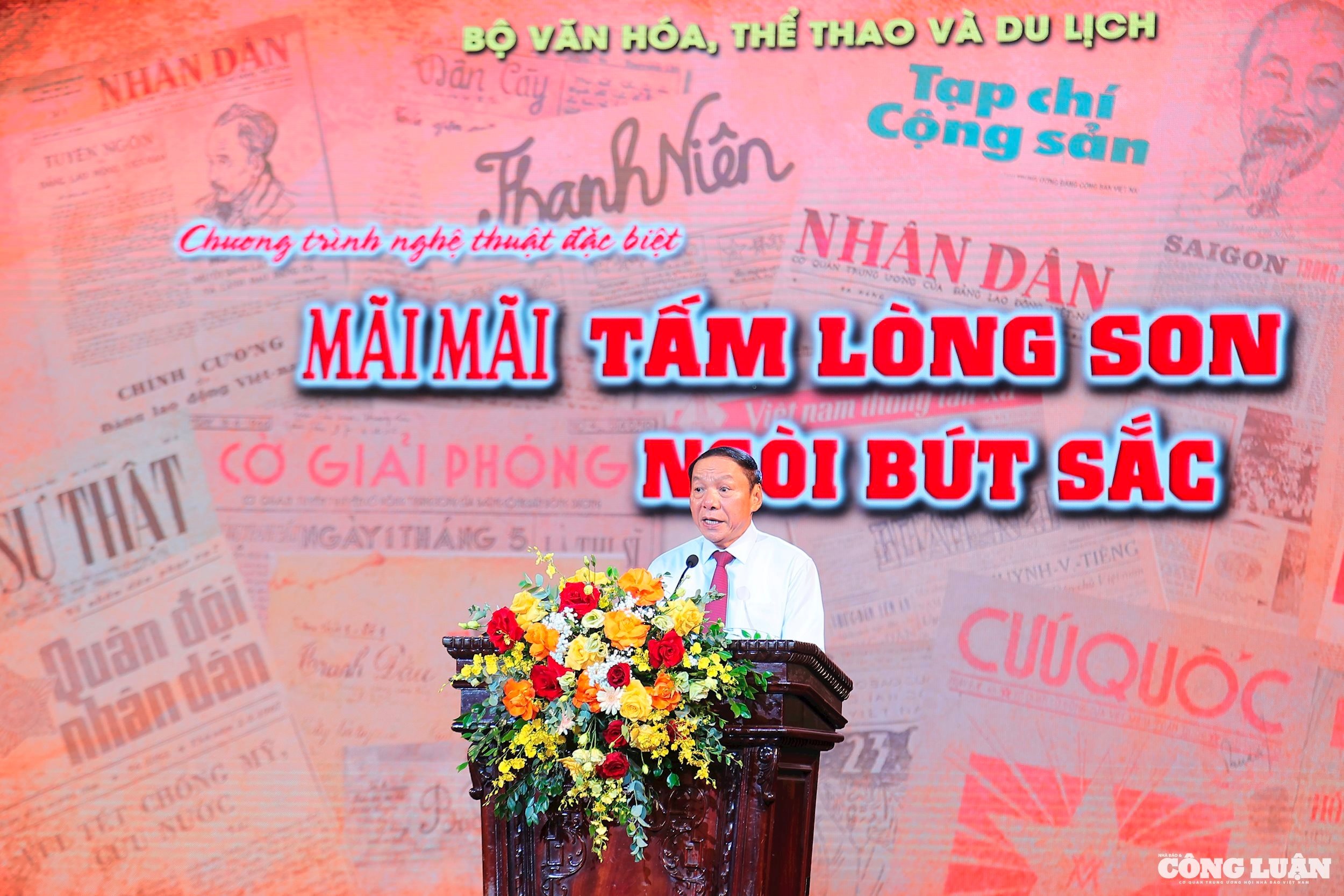 Bộ trưởng Nguyễn Văn Hùng phát biểu khai mạc chương trình.