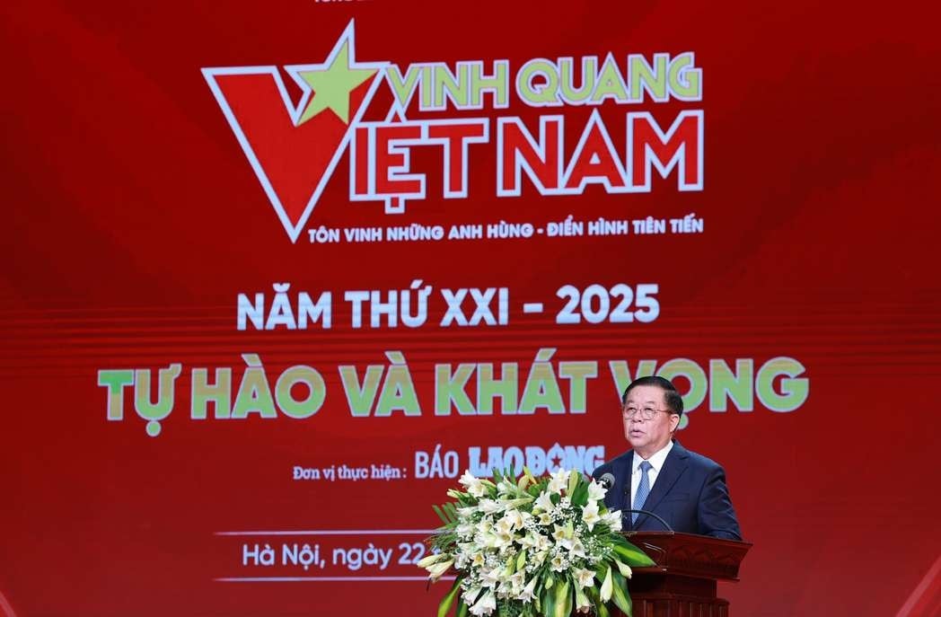 Đồng chí Nguyễn Trọng Nghĩa - Ủy viên Bộ Chính trị, Bí thư Trung ương Đảng, Trưởng ban Tuyên giáo và Dân vận Trung ương phát biểu tại buổi lễ. Ảnh: Hải Nguyễn