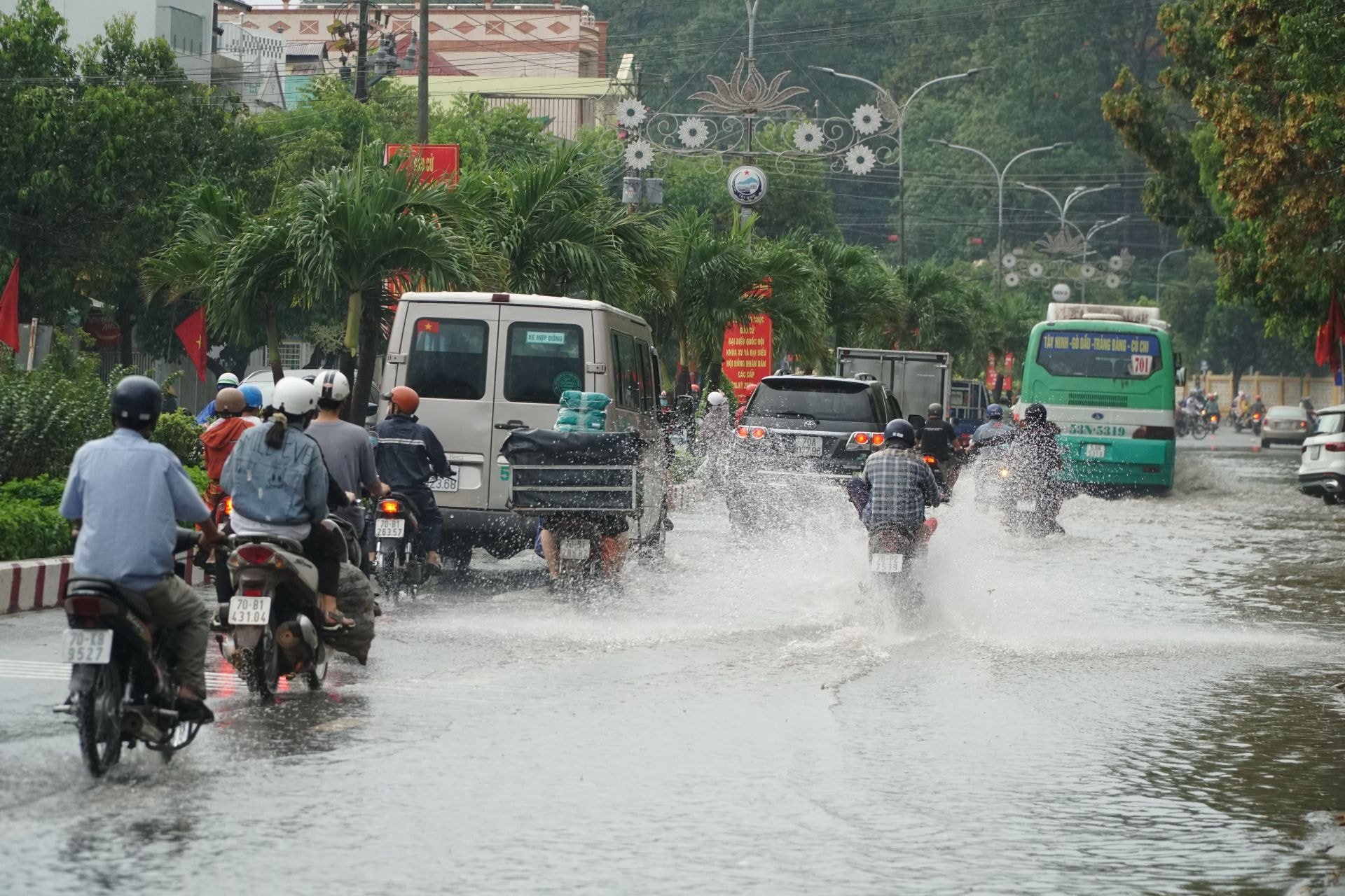  Ngày 1/7, vùng núi Bắc Bộ và khu vực Thanh Hóa có mưa vừa, mưa to