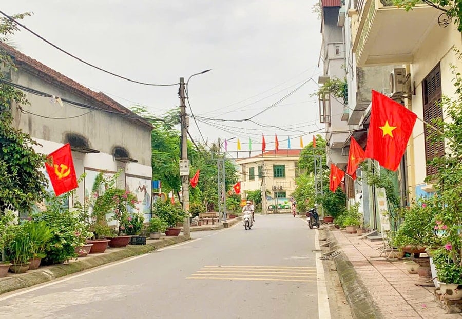 Đường giao thông khang trang, sạch đẹp tại xã Đan Phượng.