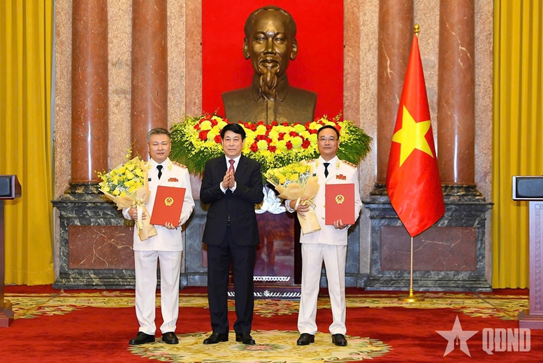  Chủ tịch nước trao Quyết định thăng cấp bậc hàm Thượng tướng đối với các đồng chí Thứ trưởng Công an.