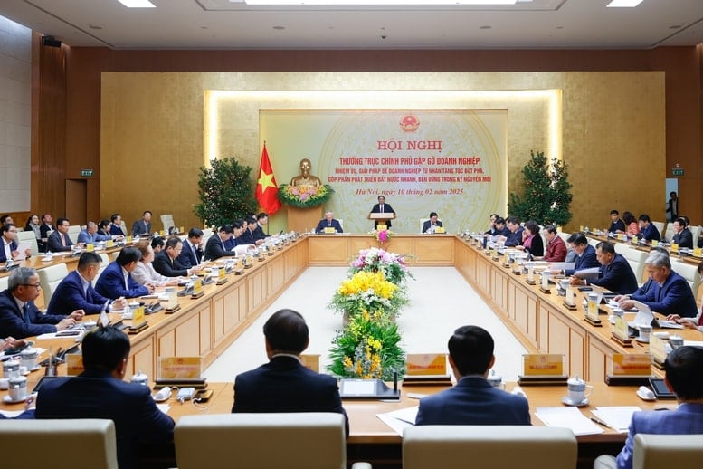 Sáng 10/2/2025, Thường trực Chính phủ có cuộc gặp gỡ doanh nghiệp về nhiệm vụ, giải pháp để doanh nghiệp tư nhân tăng tốc, bứt phá, góp phần phát triển đất nước nhanh, bền vững trong kỷ nguyên mới.
