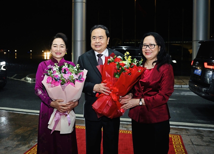 Lễ tiễn Chủ tịch Quốc hội Trần Thanh Mẫn và Phu nhân tại Sân bay Quốc tế Nội Bài, Hà Nội. Ảnh: QĐND