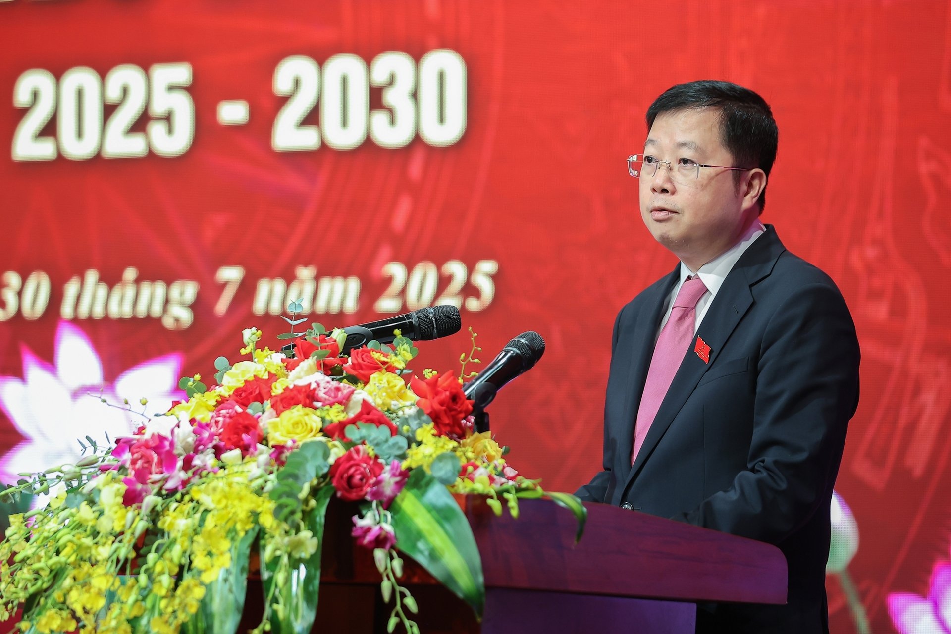 Tổng Giám đốc VTV Nguyễn Thanh Lâm báo cáo tại Đại hội. Ảnh: VGP