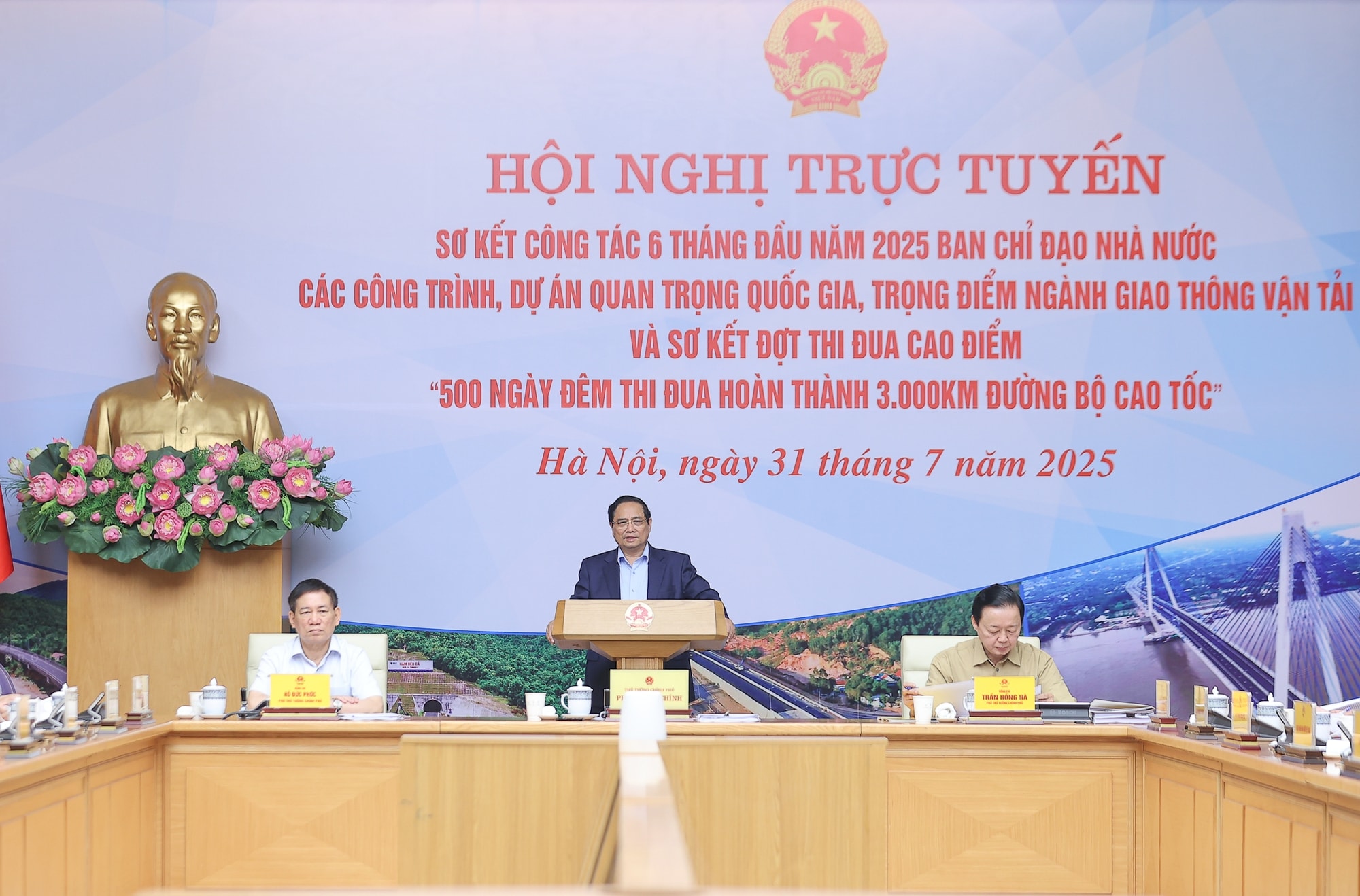  Thủ tướng Phạm Minh Chính chủ trì Hội nghị.