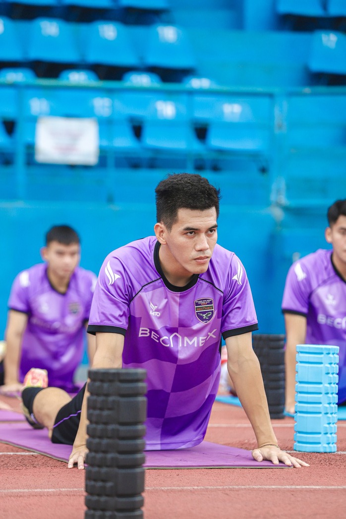  Tiến Linh trong chuyến tập huấn của CLB Bình Dương trước thềm mùa giải 2025-2026