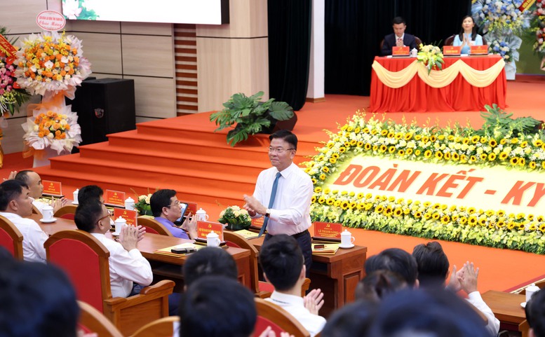 Đồng chí Lê Thành Long, Ủy viên Trung ương Đảng, Phó Thủ tướng Chính phủ dự Đại hội đại biểu Đảng bộ phường Sầm Sơn, Thanh Hóa lần thứ I, nhiệm kỳ 2025-2030 - Ảnh: VGP/Đức Tuân