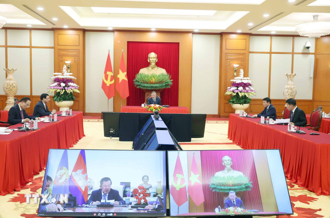  Quang cảnh điện đàm (Ảnh: TTXVN).
