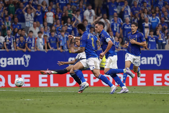 Kylian Mbappe phá thế bế tắc bằng bàn mở tỉ số