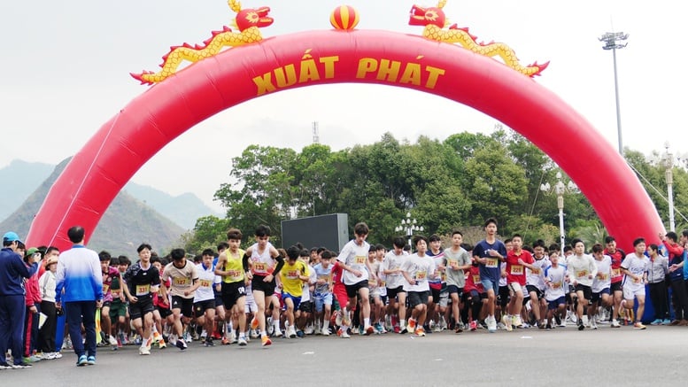 Đẩy mạnh Cuộc vận động “Toàn dân rèn luyện thân thể theo gương Bác Hồ vĩ đại”