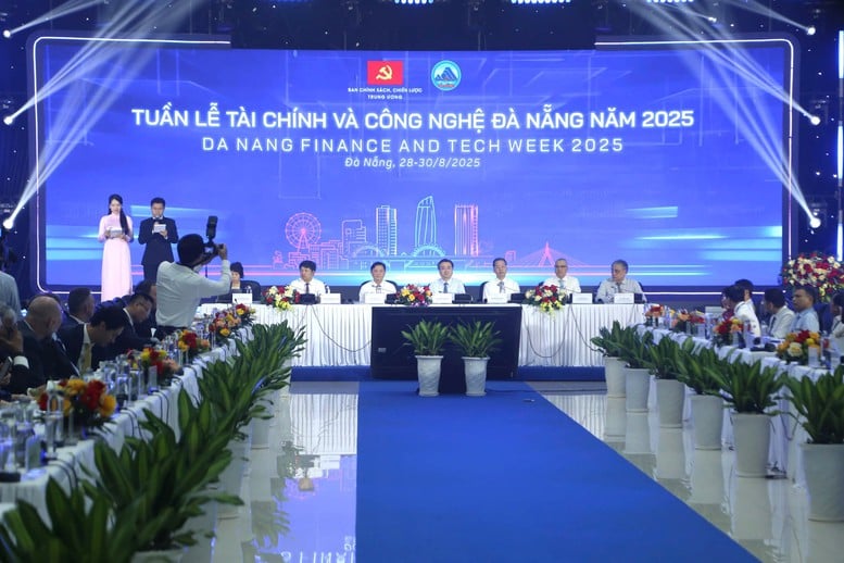 Quang cảnh Diễn đàn - Ảnh: VGP/MT