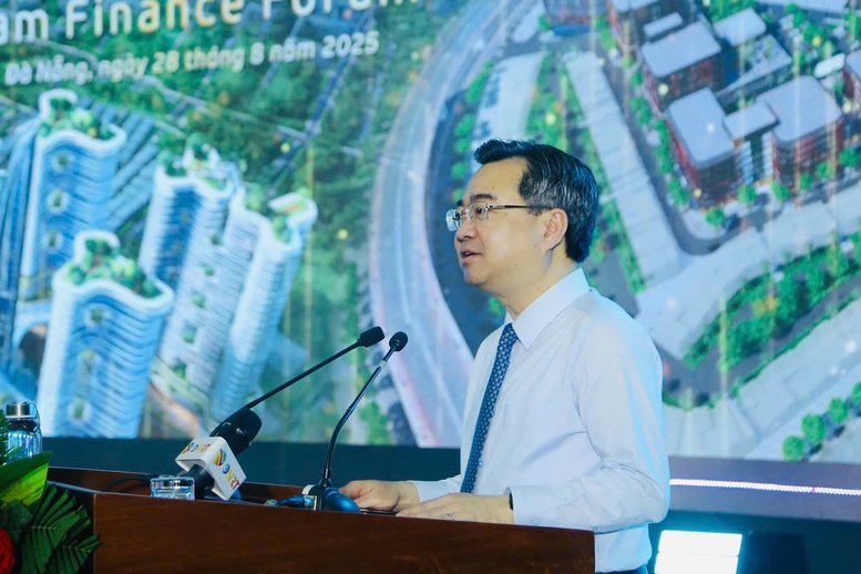 Trưởng ban Chính sách, Chiến lược Trung ương Nguyễn Thanh Nghị phát biểu tại Diễn đàn - Ảnh: VGP/MT