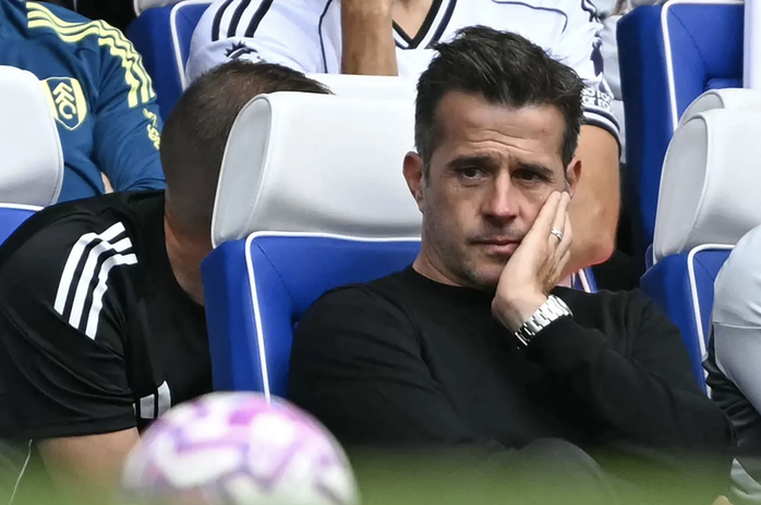 HLV Marco Silva không chỉ tức giận một lần với các trọng tài