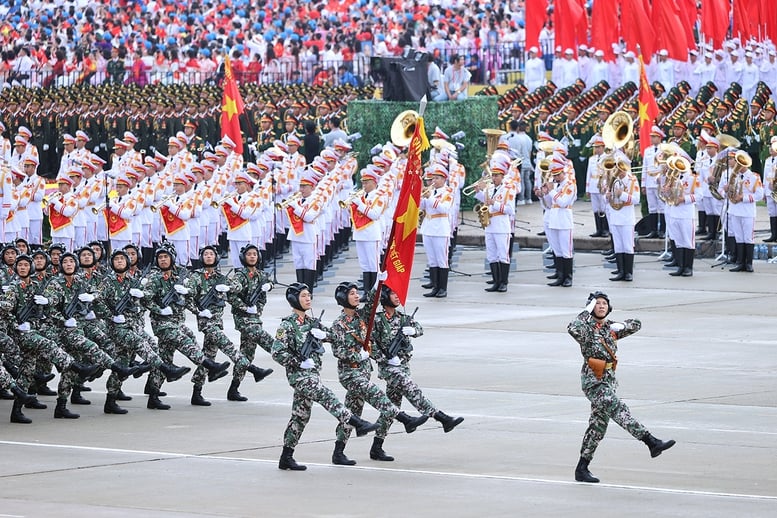 Khối chiến sĩ Tăng thiết giáp - Ảnh: VGP