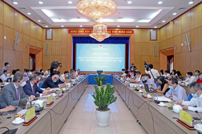Hội nghị tham vấn về chương trình phục hồi và phát triển kinh tế giai đoạn 2022-2023 - Ảnh: VGP/Minh Ngọc