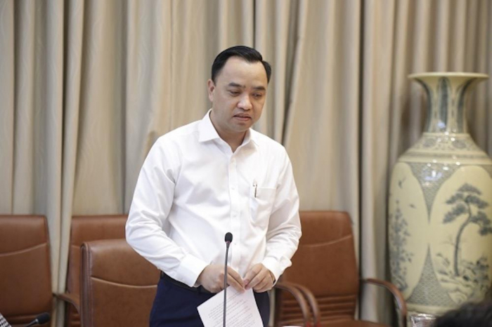 Phó Chủ tịch chuyên trách Hội đồng quản lý BHXH Việt Nam Nguyễn Văn Cường phát biểu tại cuộc họp.