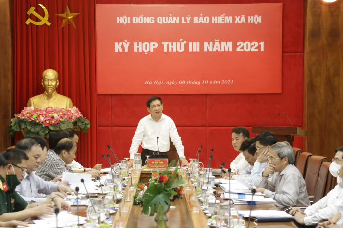 Ông Hồ Đức Phớc, Ủy viên Trung ương Đảng, Bộ trưởng Bộ Tài chính Chủ tịch Hội đồng quản lý BHXH Việt Nam chủ trì kỳ họp.