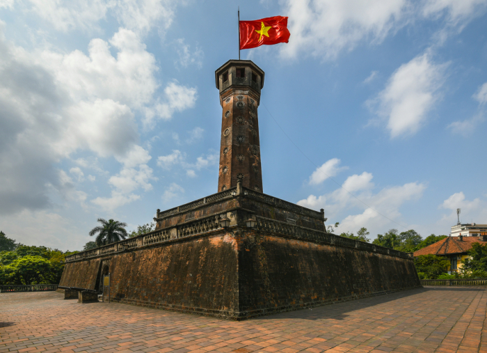 Hình ảnh lá cờ đỏ sao vàng năm cánh tung bay lồng lộng trên nền trời của Thủ đô Hà Nội ngàn năm văn hiến, mãi là biểu tượng vinh quang, là niềm tự hào của dân tộc Việt Nam độc lập và tự do.