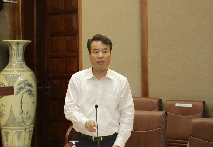 Phó Chủ tịch Thường trực Hội đồng quản lý, Tổng Giám đốc BHXH Việt Nam Nguyễn Thế Mạnh phát biểu tại cuộc họp.