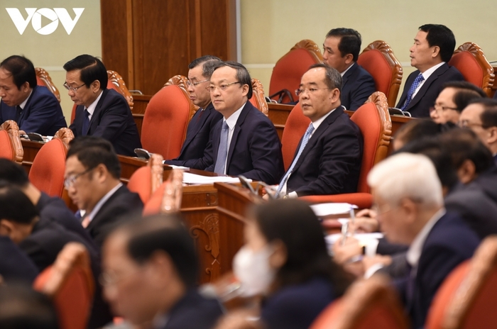 Các đại biểu tại Hội nghị lần thứ 5 Ban Chấp hành Trung ương Đảng khoá XIII.