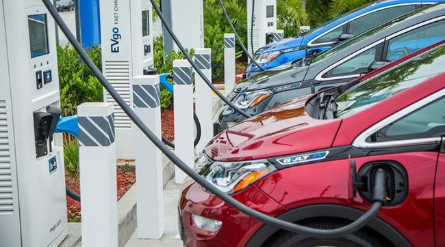 Xe điện đang là hướng phát triển trong tương lai của hầu hết các nhà sản xuất ô tô (Ảnh: GM).